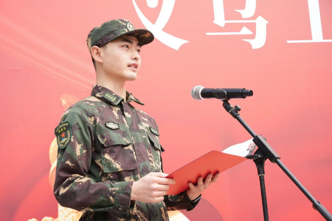 邵君毅:学业、竞赛、服务“三栖标兵”